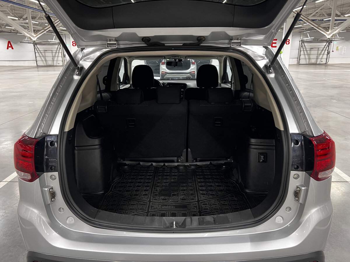 Купить Митсубиши Оутлэндер, 2017, 107 670 км.. Фото: #9