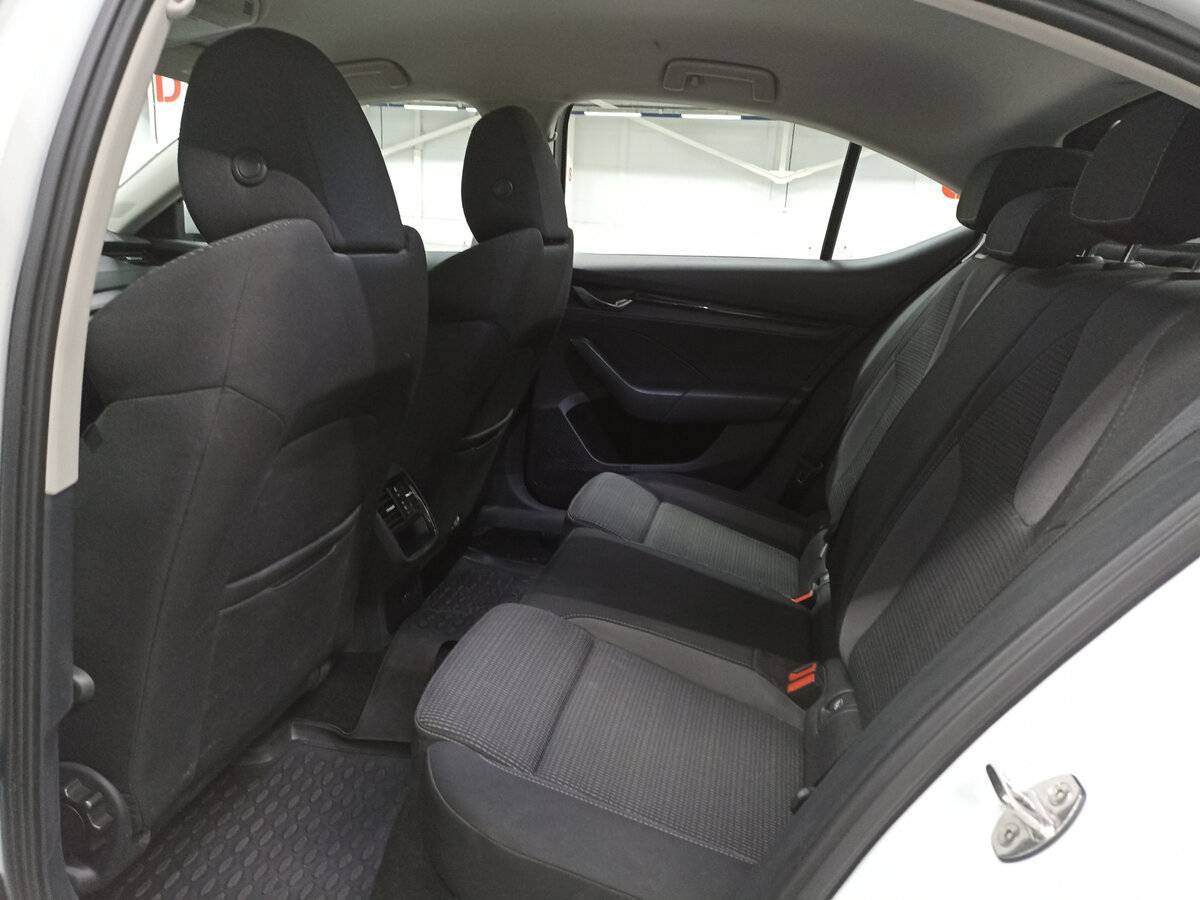 Купить Шкода Октавия, 2021, 167 259 км.. Фото: #11