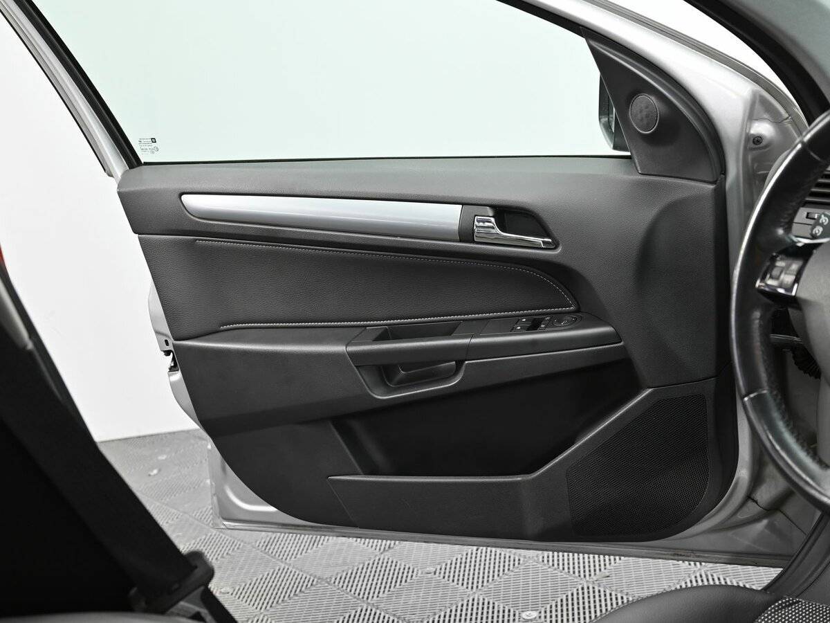 Купить Опель Астра, 2012, 154 000 км.. Фото: #6