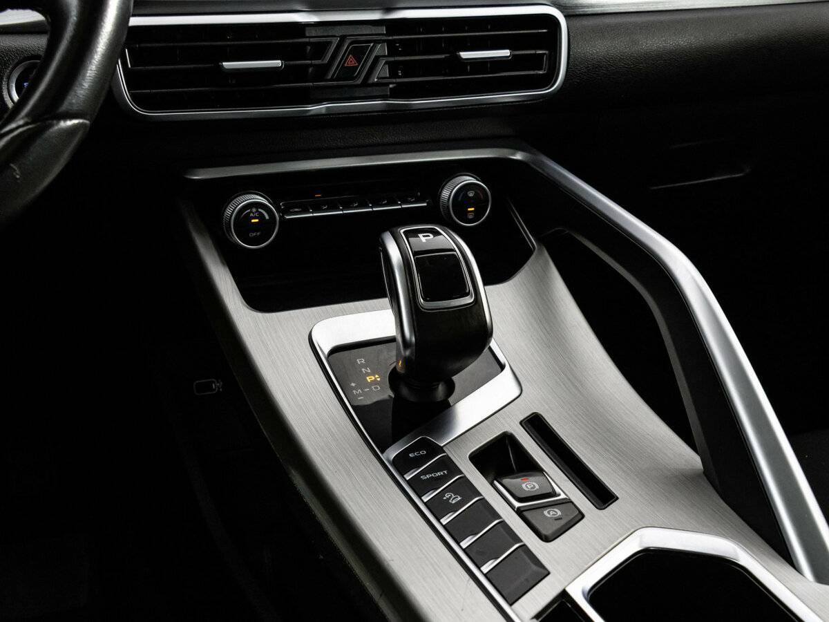 Купить Джили Кулрэй, 2022, 81 868 км.. Фото: #12