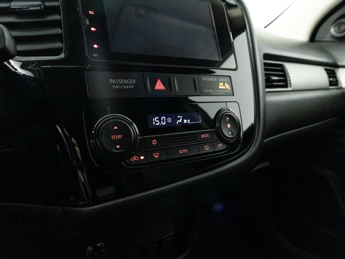 Купить Митсубиши Оутлэндер, 2017, 104 482 км.. Фото: #15