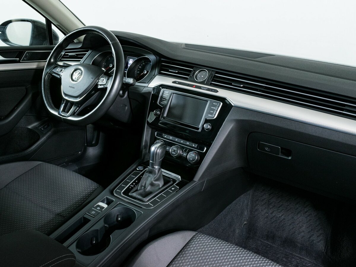 Купить Фольксваген Пассат, 2017, 97 768 км.. Фото: #6