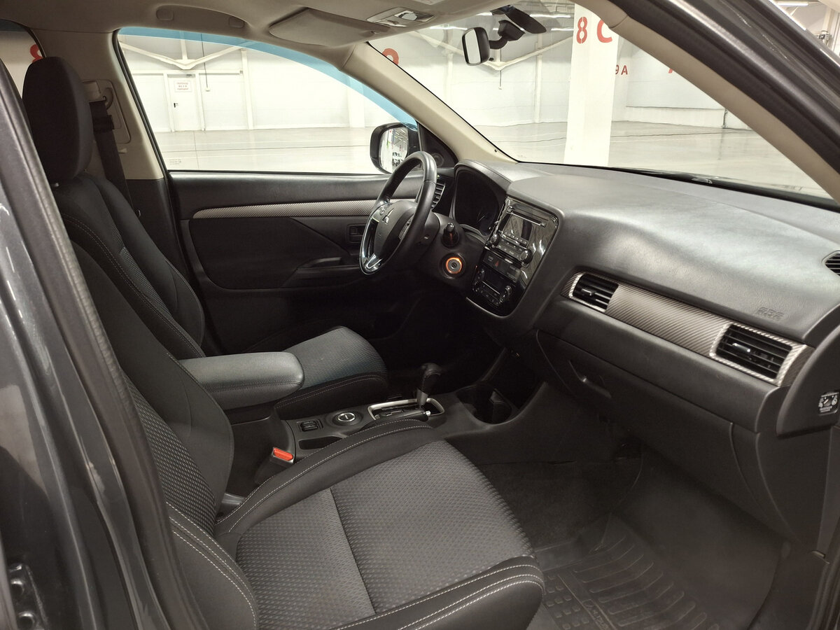 Купить Митсубиши Оутлэндер, 2015, 174 713 км.. Фото: #10